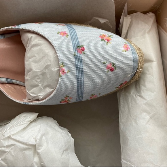 BNIB Gal Meets Glam x Margaux The Espadrille Blue - Picture 6 of 10